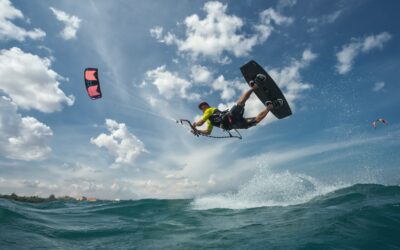 Faire du kitesurf durant vos vacances dans le Morbihan