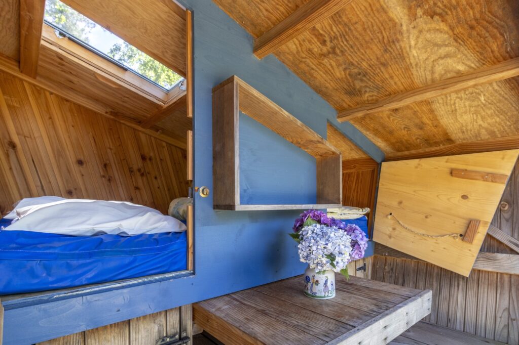 cabane-barroudeur-hebergement-insolite