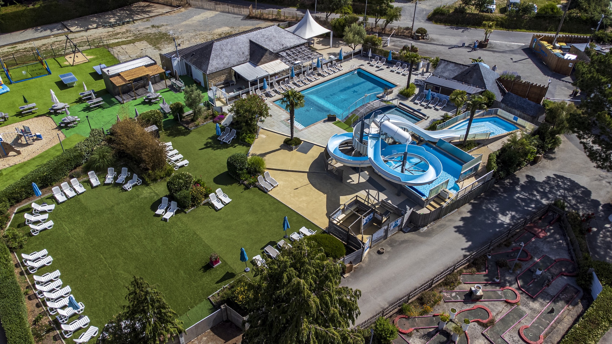 camping-4etoiles-piscine-st-gildas-rhuys