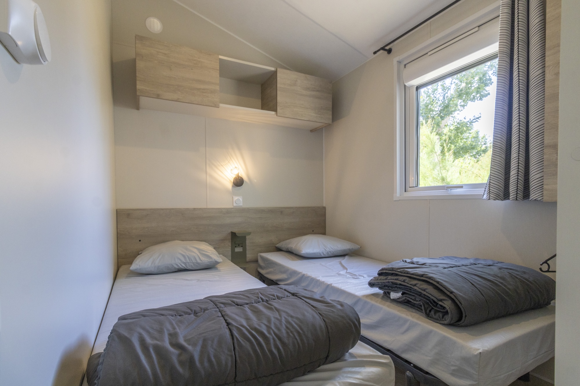 location-mobil-home-privilege-3chambres-cahmbre-enfant-2