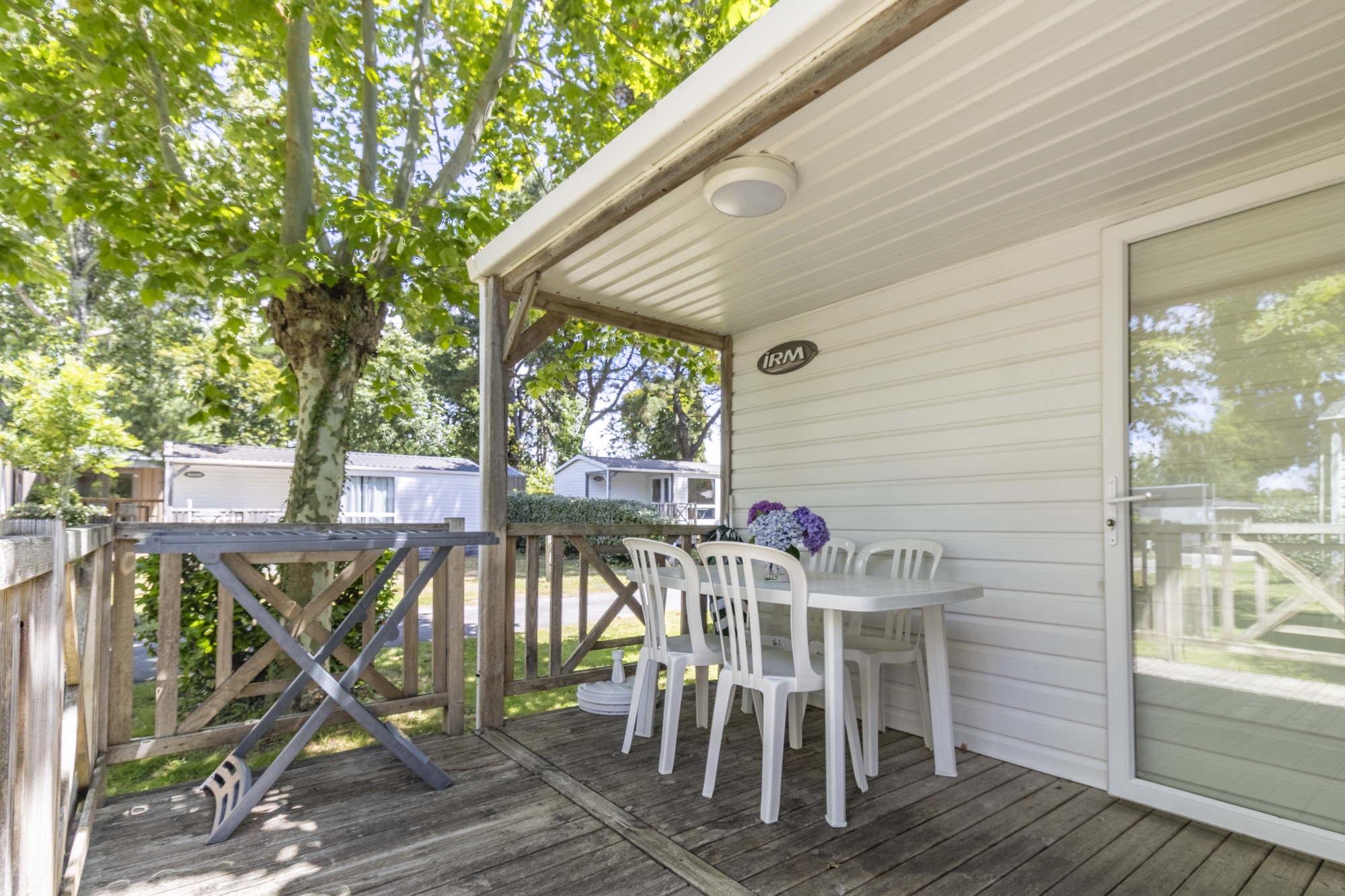 location-mobil-homes-standard-4personnes-terrasse-couverte
