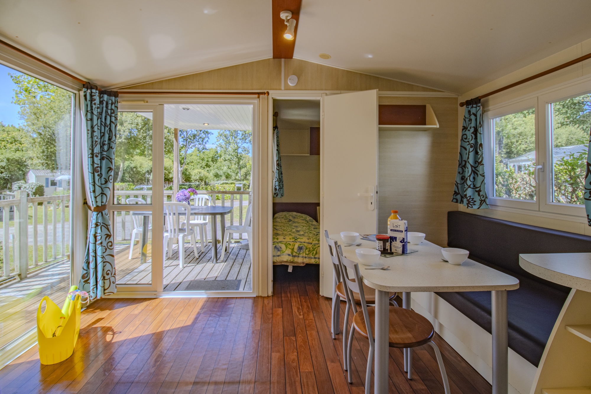 mobil-home-standard-4pers-sejour-salon